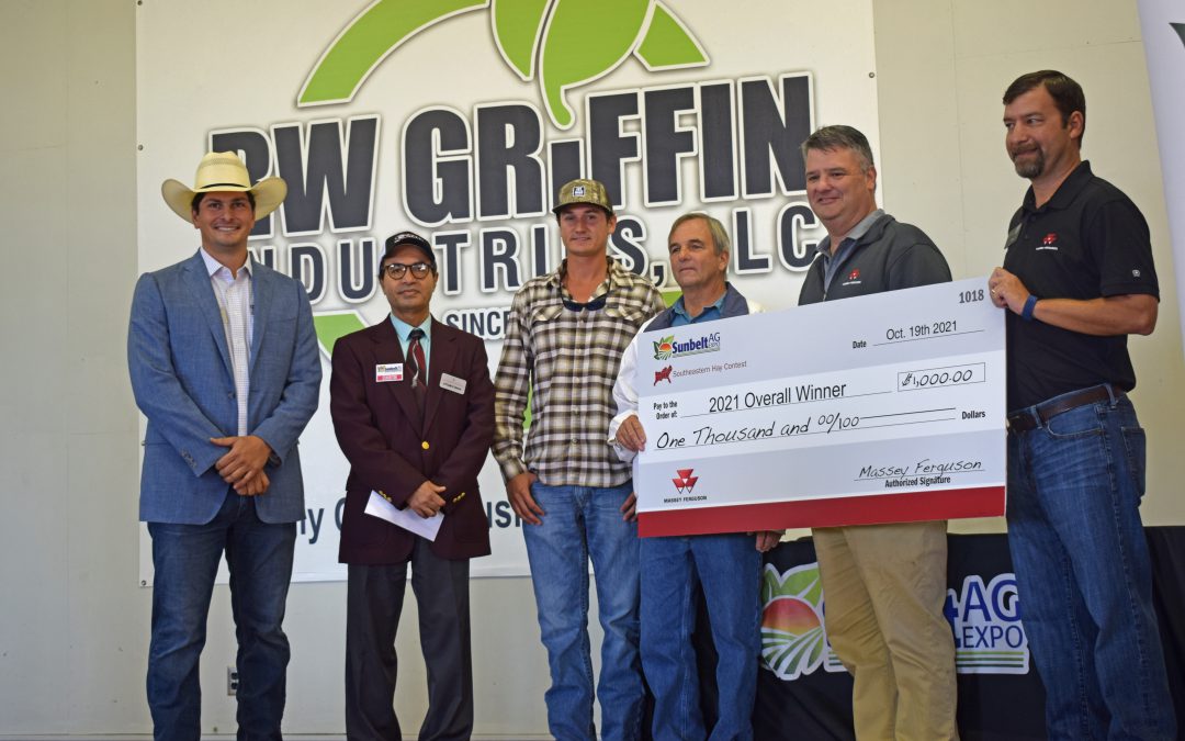 Two Florida Farms and County Agent Recognized at the 2021 Southeast Hay Contest Awards Ceremony